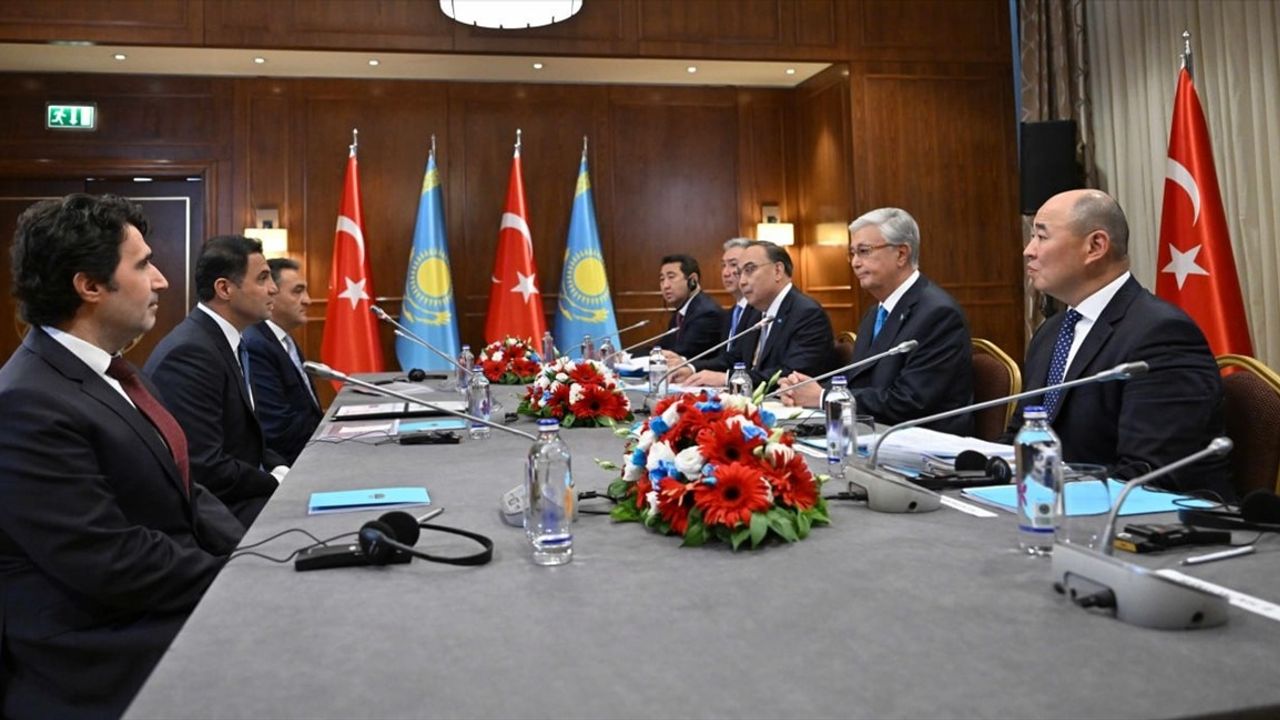 Kazakistan Cumhurbaşkanı Tokayev, Türk Yatırımcılarla Ortak Projeleri Görüşmek Üzere Ankara'da Buluştu