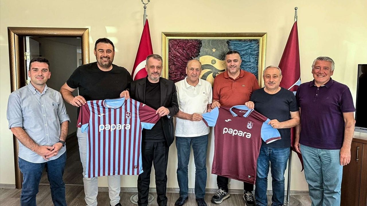 Kıbrıs Türk Futbol Federasyonu, Trabzonspor Kulübü’nü Ziyaret Etti