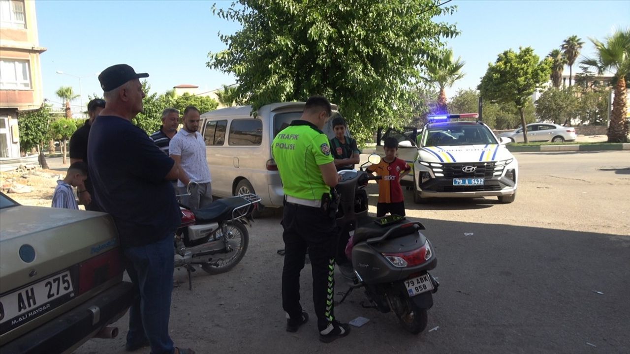 Kilis'te Motosiklet Çarpışması: 3 Yaralı