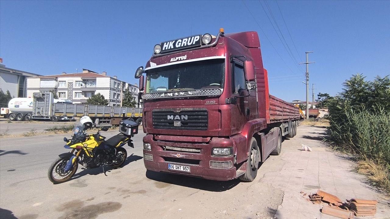 Kırıkkale'de Tır Çarpan 74 Yaşındaki Yaya Hayatını Kaybetti