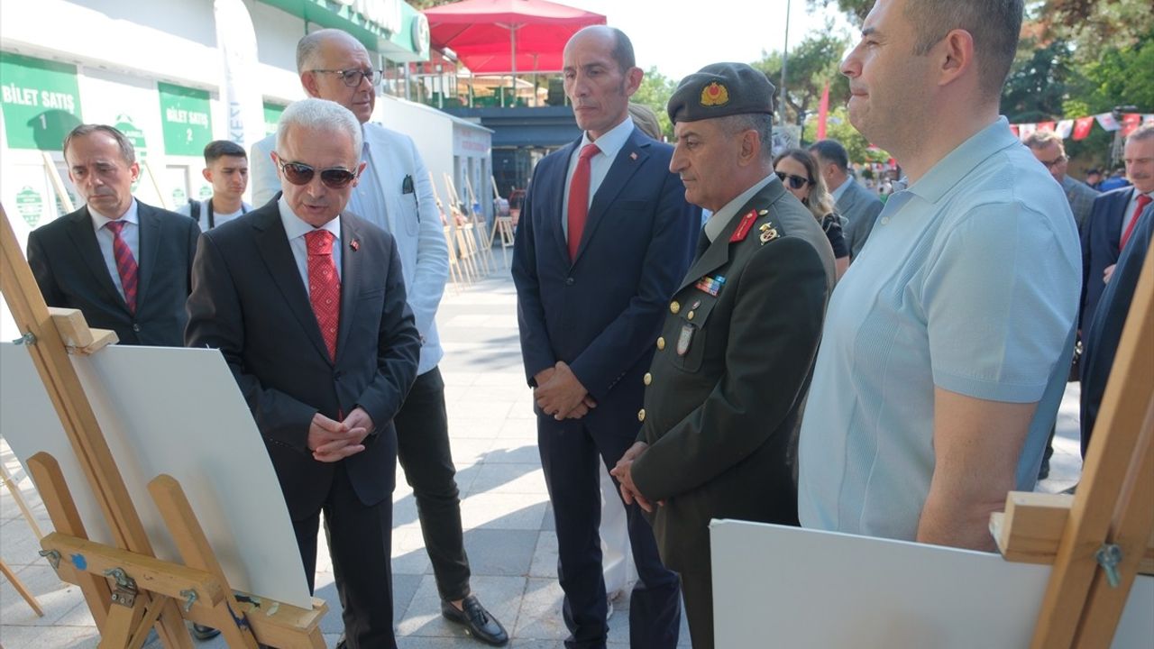 Kırklareli'nde 15 Temmuz Konulu Fotoğraf Sergisi Açıldı