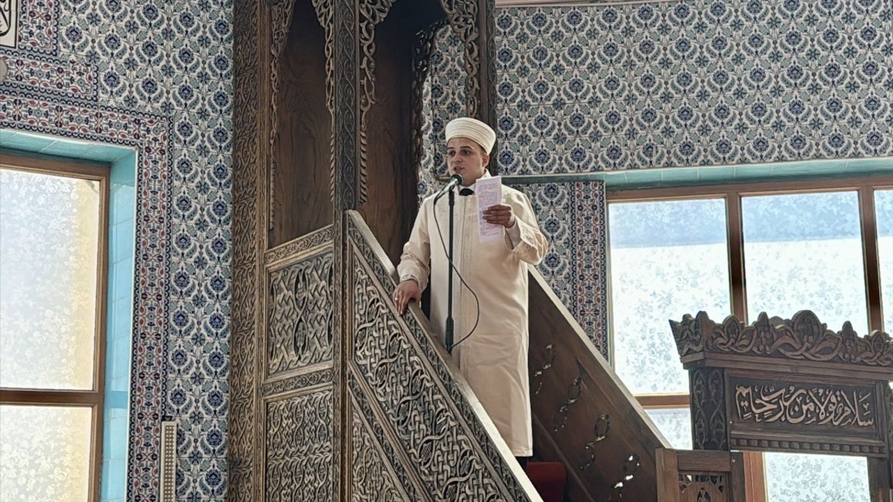 Kırşehir'de Din Görevlileri Arası Etkili Hutbe Sunumu Yarışması Bölge Finali Düzenlendi