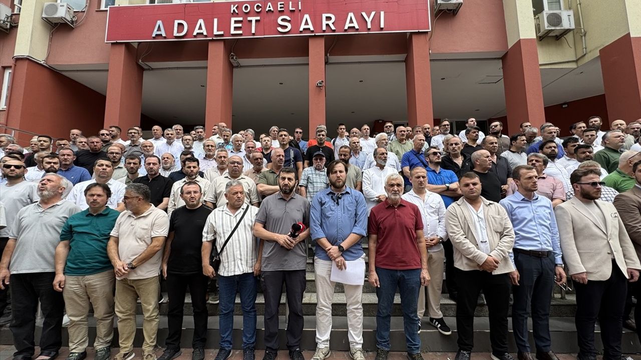 Kocaeli'de Hz. Muhammed'in Karikatürü Hakkında Suç Duyurusu