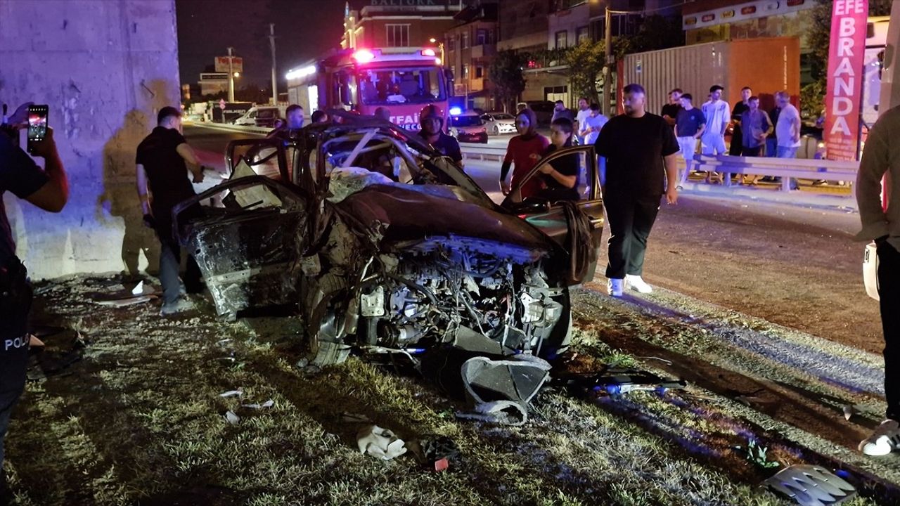 Kocaeli'de Trafik Kazasında Yaralanan Sürücü Hastanede Hayatını Kaybetti