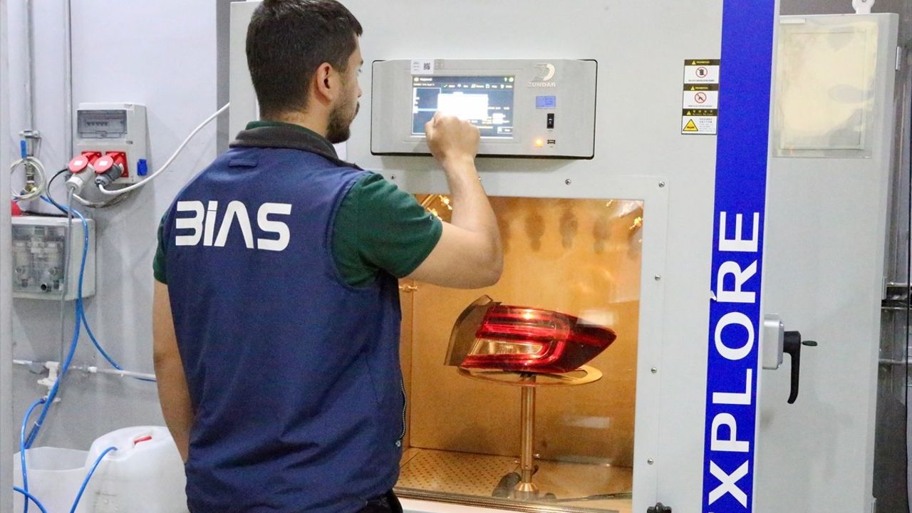 Kocaeli'deki Otomotiv Test Merkezi, Yerli ve Yabancı Firmalara Hizmet Sunuyor