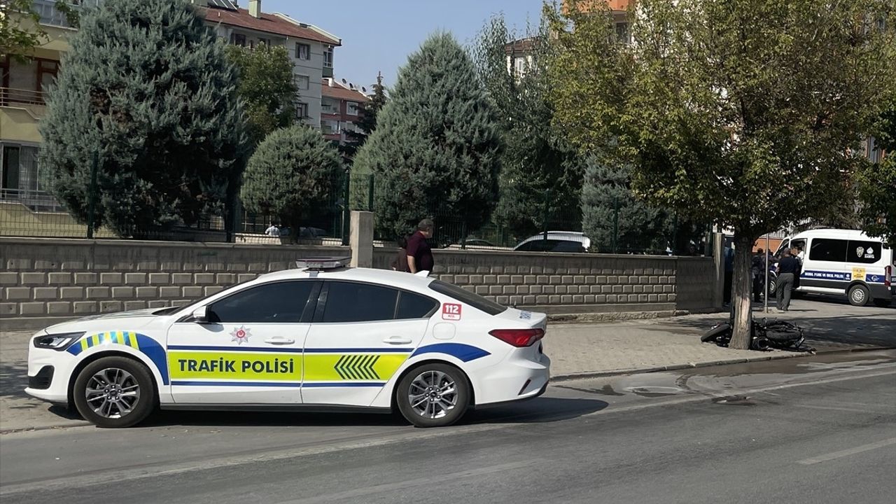 Konya'da Motosikletin Bisiklete Çarpması Sonucu İki Kişi Hayatını Kaybetti