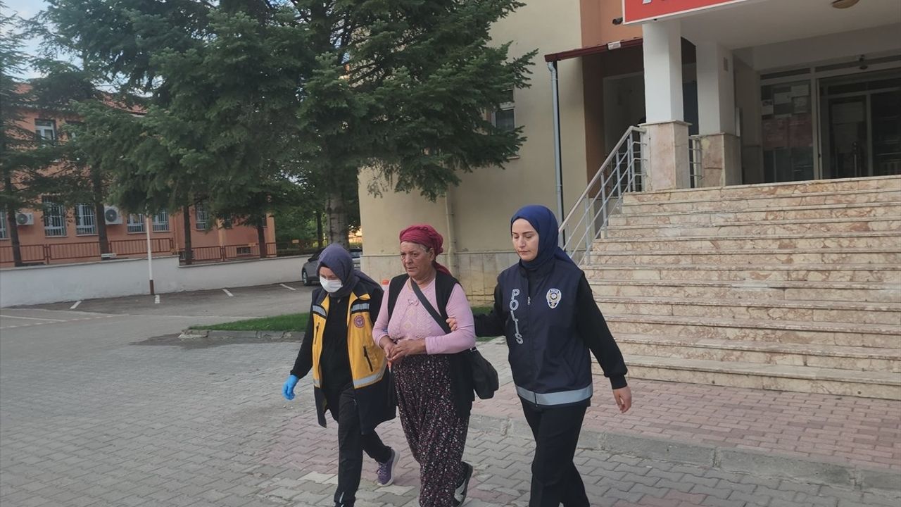 Konya'da Uyuşturucu Operasyonunda İki Kişi Tutuklandı