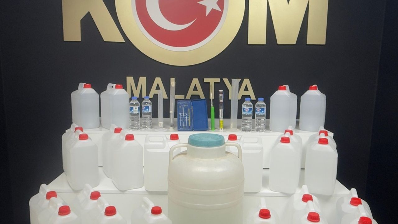 Malatya'da Sahte Alkol Operasyonu: 3 Şüpheli Gözaltına Alındı