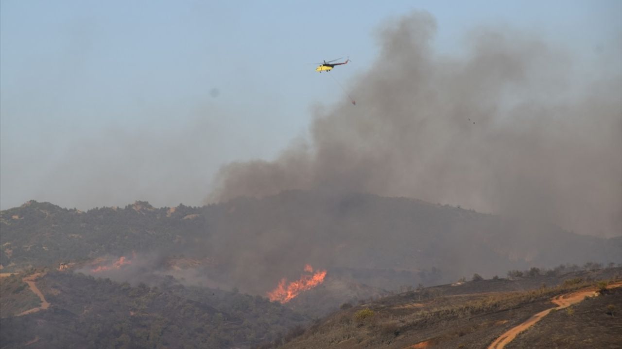Manisa'nın Turgutlu İlçesinde Yangın Kontrol Altına Alındı