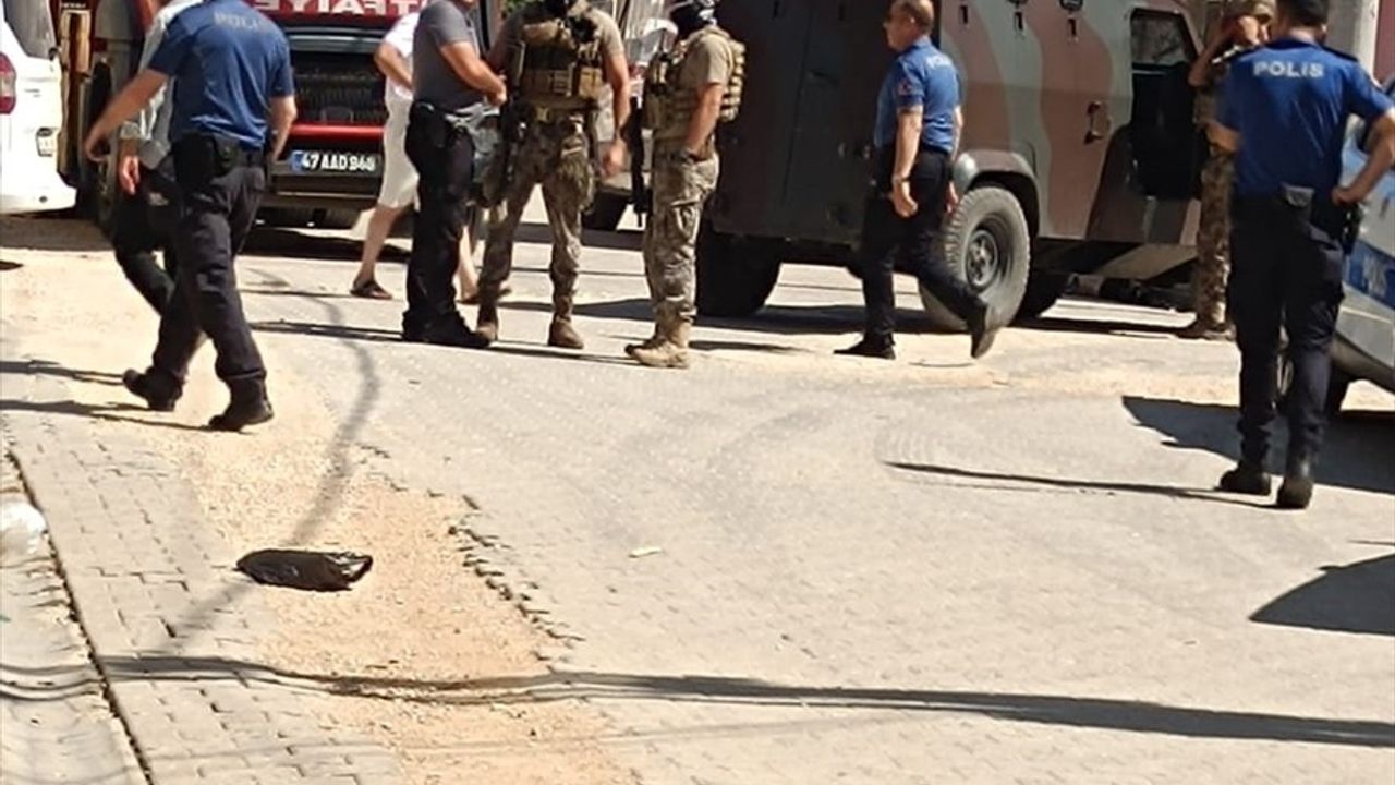 Mardin'de Eşini ve Çocuklarını Bıçakla Rehin Alan Kişi Gözaltına Alındı