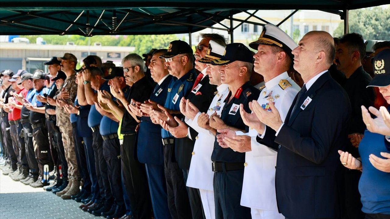 Mersin'de Görev Başında Rahatsızlanan Polis Memuru Selçuk Peker Hayatını Kaybetti