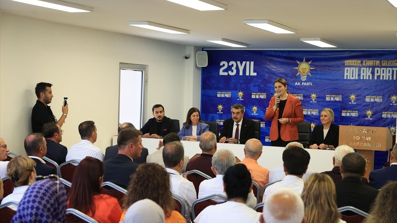 Milli Eğitim Bakanı Yusuf Tekin, Edirne'de Önemli Ziyaretler Gerçekleştirdi