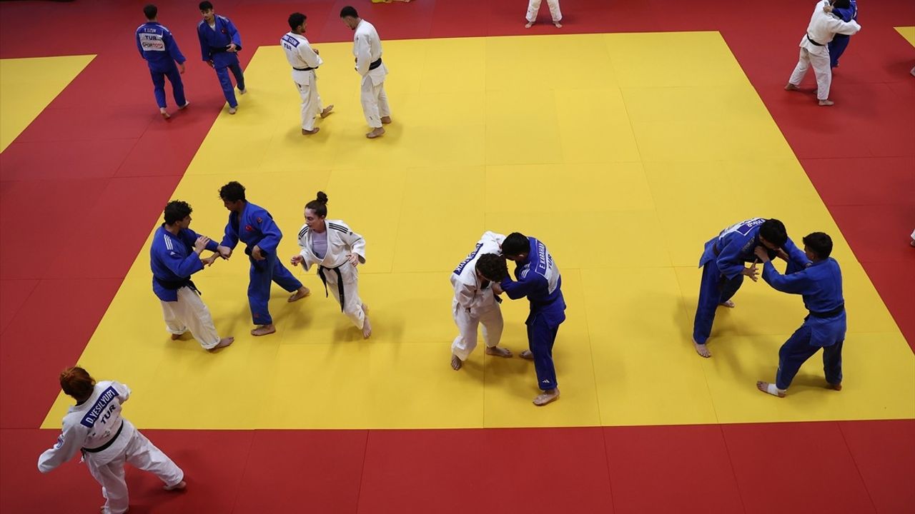 Milli Judocular, Samsun'daki Ortak Kampta Şampiyonalara Hazırlanıyor