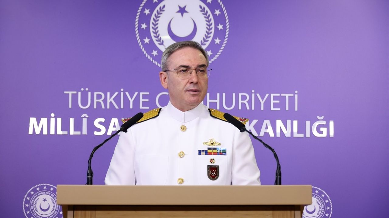 Milli Savunma Bakanlığı, Haftalık Bilgilendirme Toplantısında Güvenlik Faaliyetlerini Paylaştı