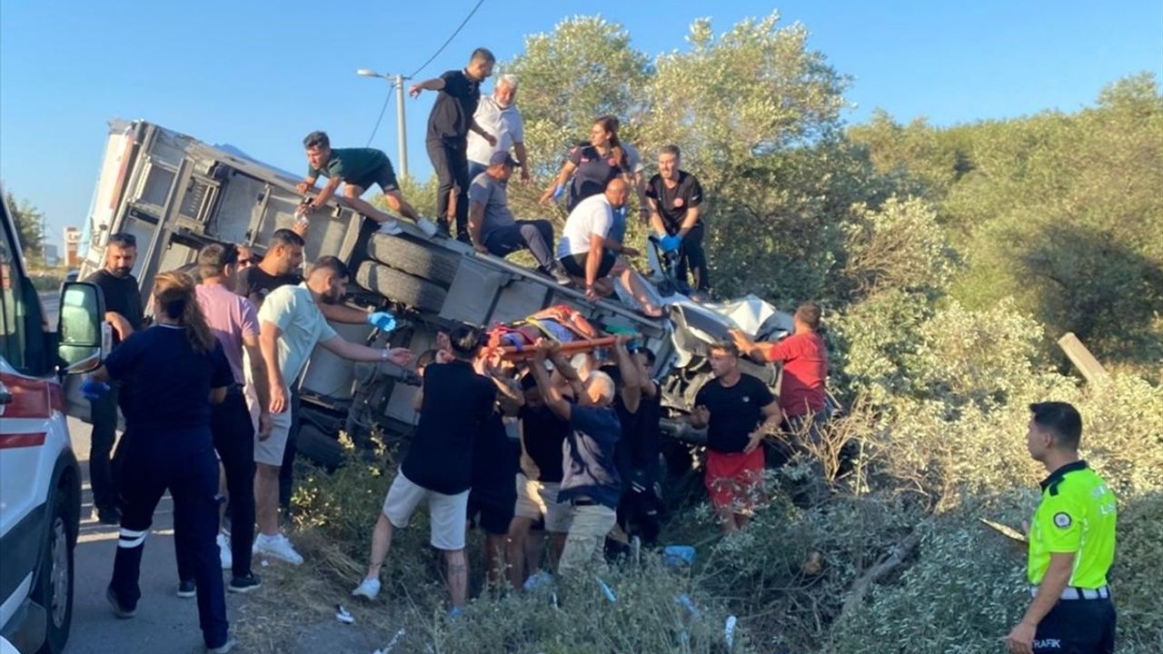 Muğla'da Kamyonet Devrildi: 1 Ölü, 1 Yaralı