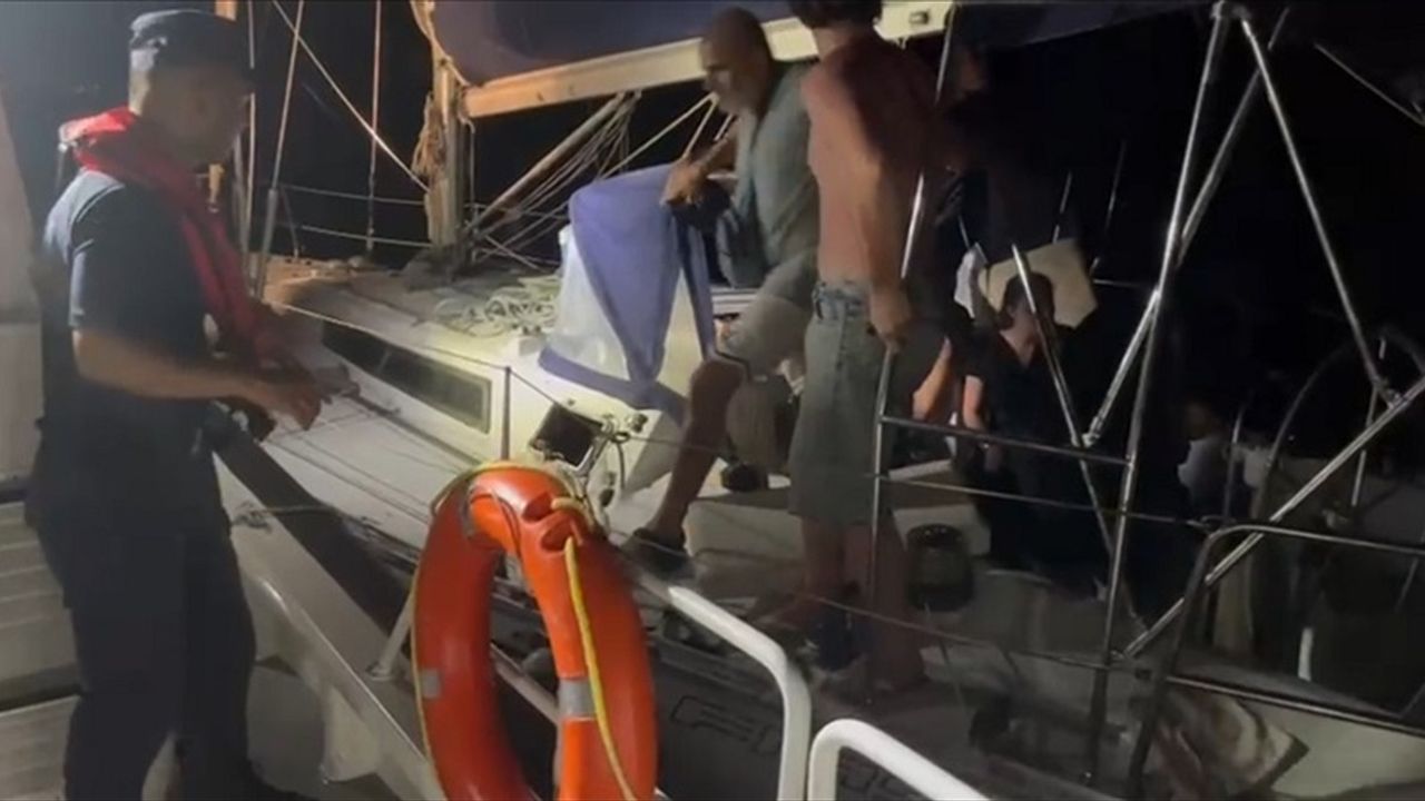 Muğla'nın Datça İlçesinde 28 Düzensiz Göçmen Yakalandı