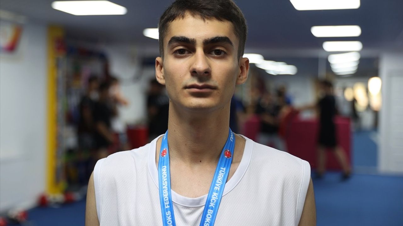 Nevşehirli Kick Boksçular Türkiye Şampiyonası'nda Başarı Elde Etti