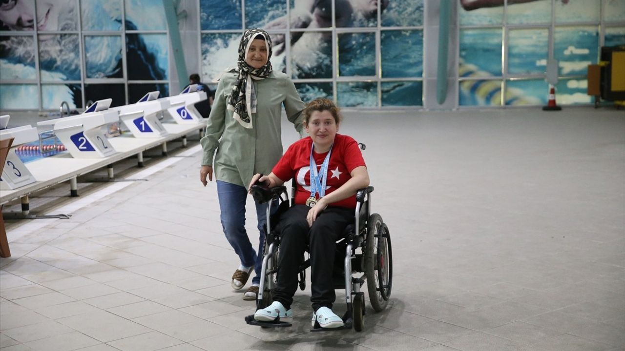 Ordu'da Engelli Yüzücüler Başarıya Kulaç Atıyor