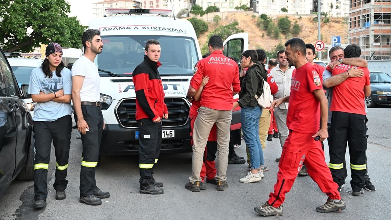 Orman Şehitlerinin Naaşları Kimlik Tespiti İçin Ankara'ya Taşındı