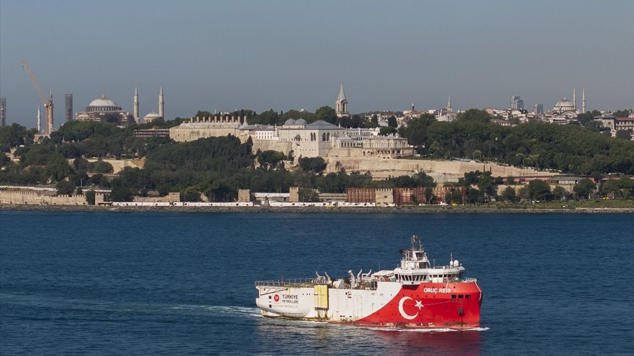 Oruç Reis Sismik Araştırma Gemisi, Somaliden İstanbul Boğazı'na Dönüş Yolda