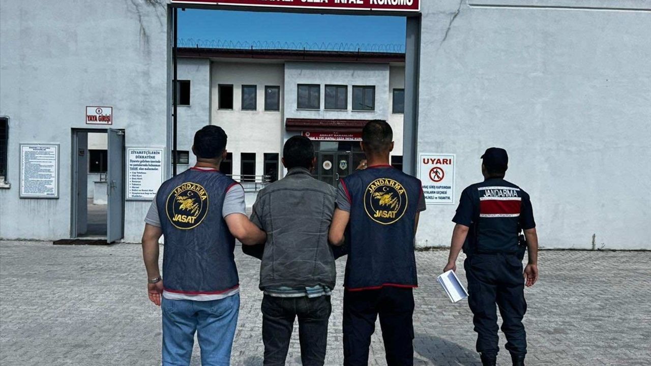 Samsun'da 15 Yıl Hapis Cezası Bulunan Firari Yakalandı