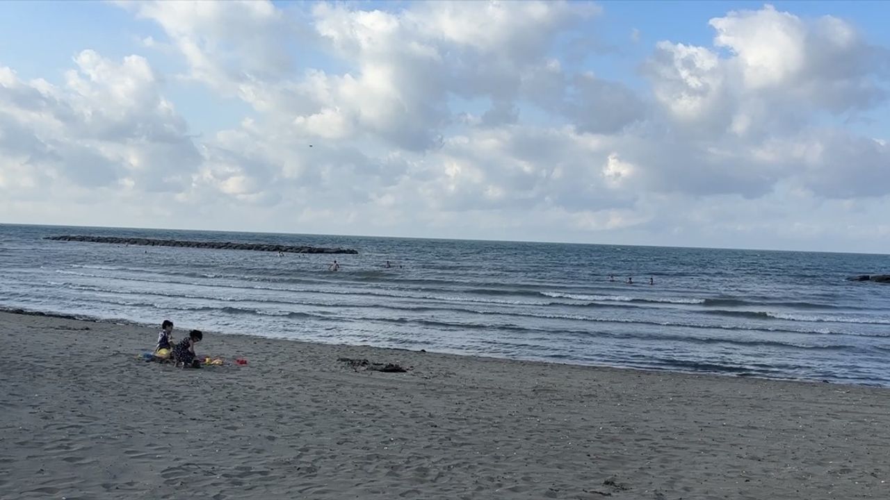 Samsun'da Boğulma Tehlikesi Geçiren Dört Kişi Kurtarıldı