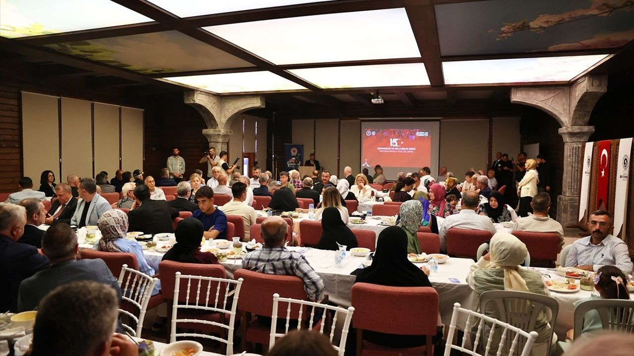 Samsun Valisi Orhan Tavlı, 15 Temmuz Anısına Şehit Yakınları ve Gazilerle Bir Araya Geldi