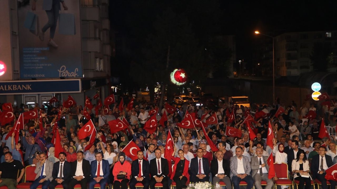 Samsun ve Çevre İllerde 15 Temmuz Demokrasi ve Milli Birlik Günü Etkinlikleri Düzenlendi