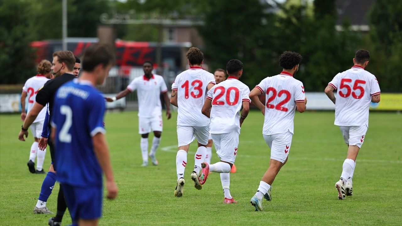 Samsunspor, Almere City'ye Hazırlık Maçında 2-1 Yenildi