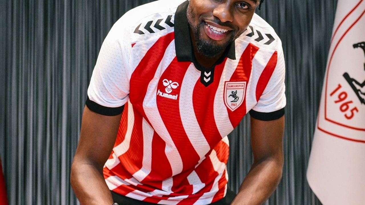 Samsunspor, Antoine Makoumbou ile 4 Yıllık Sözleşme İmzaladı