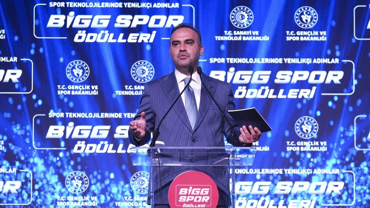 Sanayi ve Teknoloji Bakanı Kacır, BİGG Spor Ödülleri Töreni'nde önemli açıklamalarda bulundu