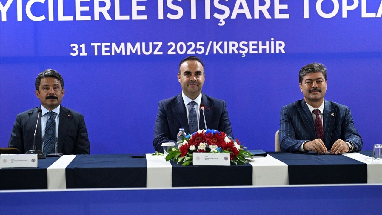 Sanayi ve Teknoloji Bakanı Kacır, Kırşehir'de OSB Yatırımlarını Değerlendirdi