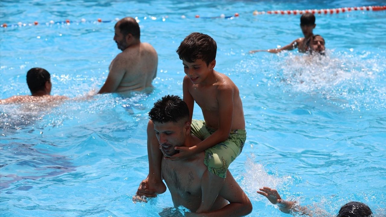 Şanlıurfa'da Termometreler 51 Dereceyi Gördü