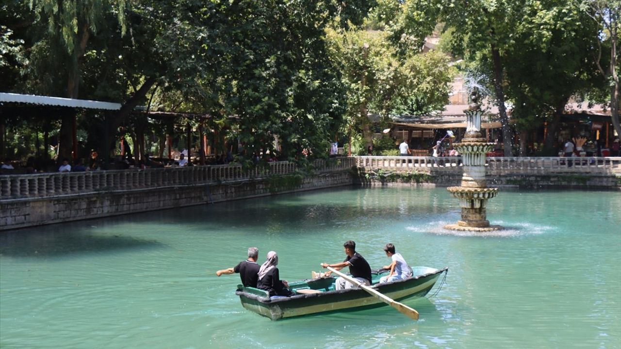 Şanlıurfa'da Termometreler 52 Dereceyi Gösterdi