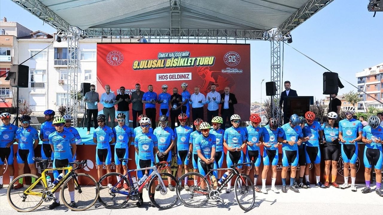 Şehit Ömer Halisdemir Bisiklet Turu İstanbul'dan Yola Çıktı