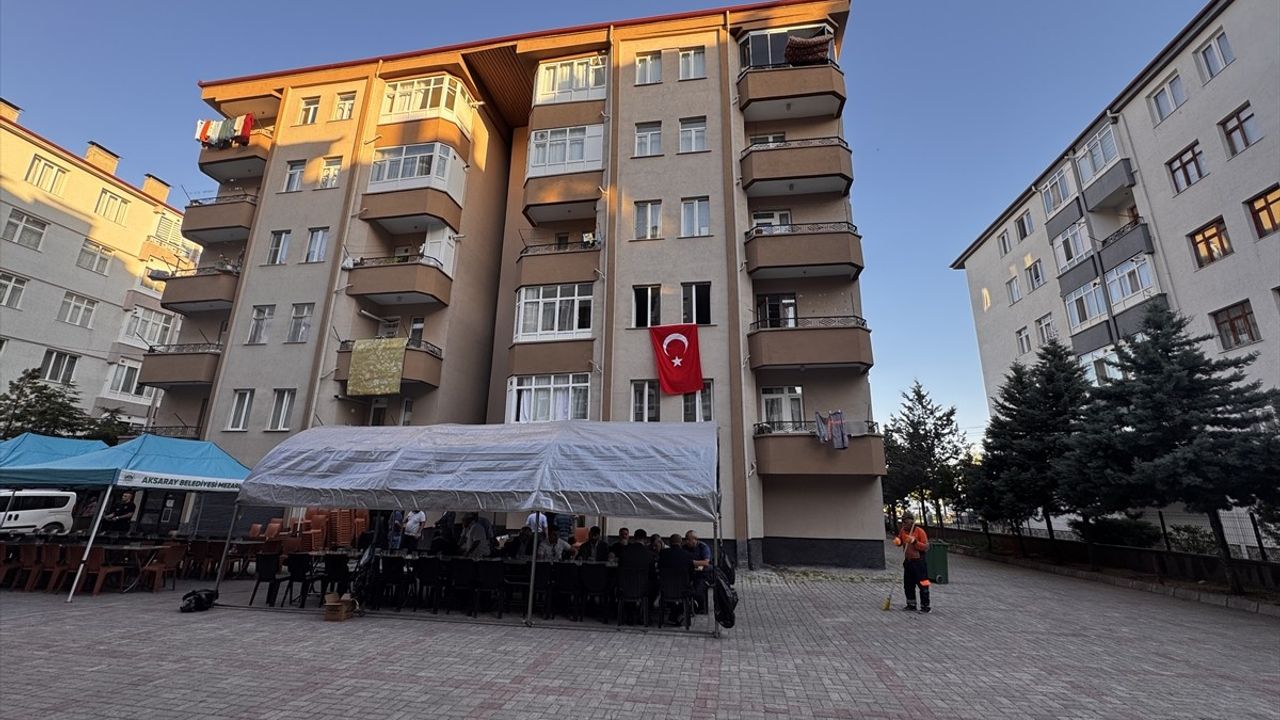 Şehit Piyade Sözleşmeli Er Özkan Özkanlı'nın Ailesine Acı Haber Ulaştı