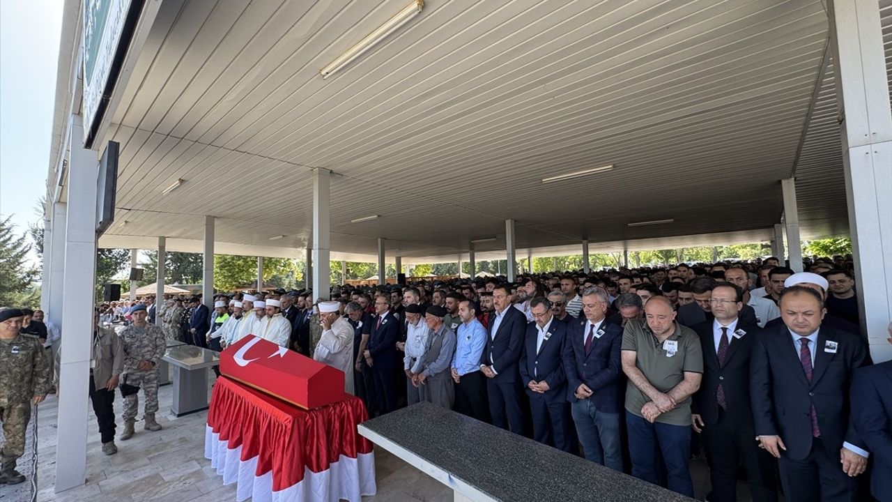 Şehit Piyade Teğmen Furkan Sert, Malatya'da Son Yolculuğuna Uğurlandı