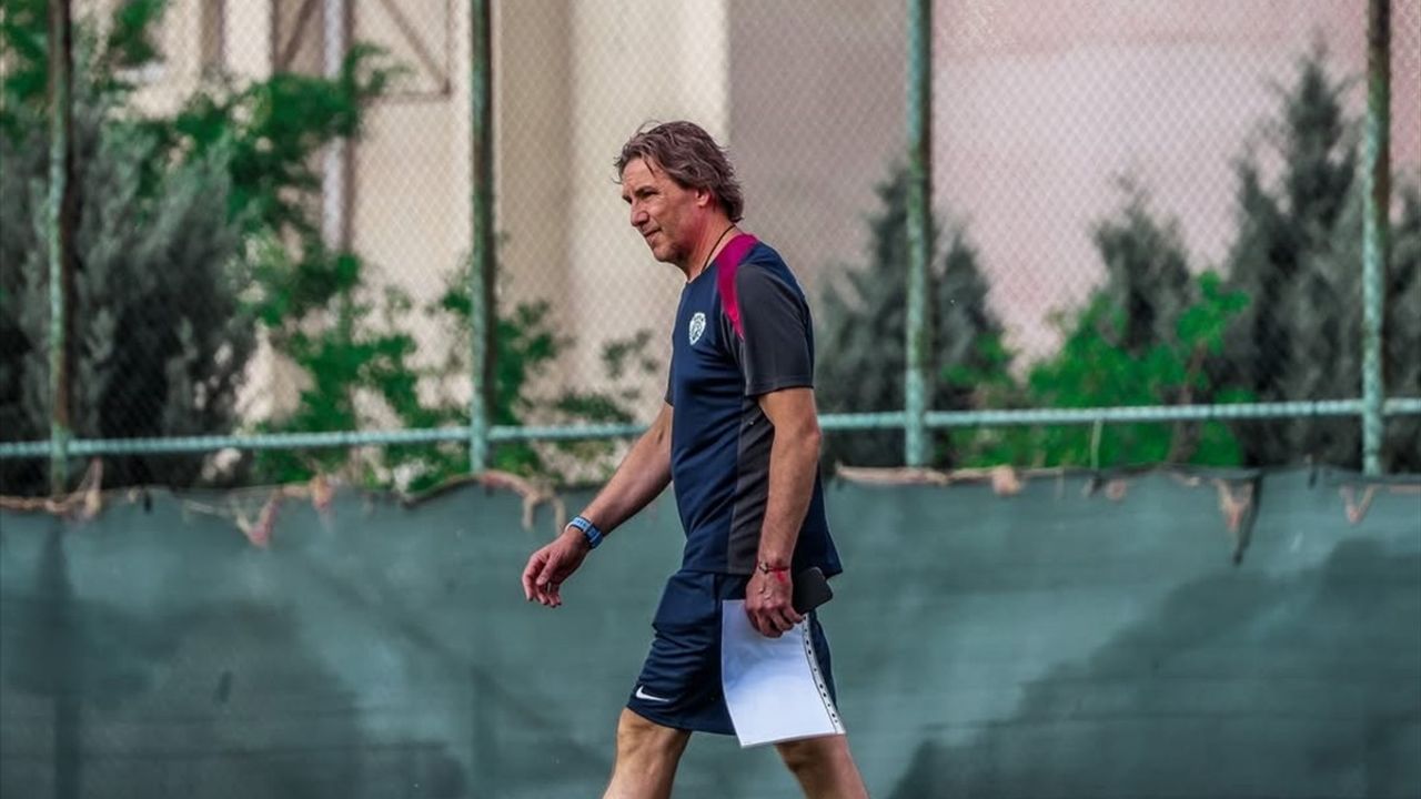 Serikspor, Teknik Direktörlük Görevine Sergey Yuran'ı Getirdi