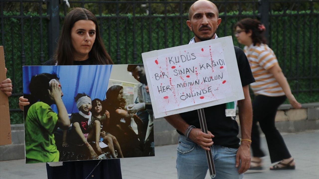 Siirt'te Gazze Saldırılarına Protesto Düzenlendi