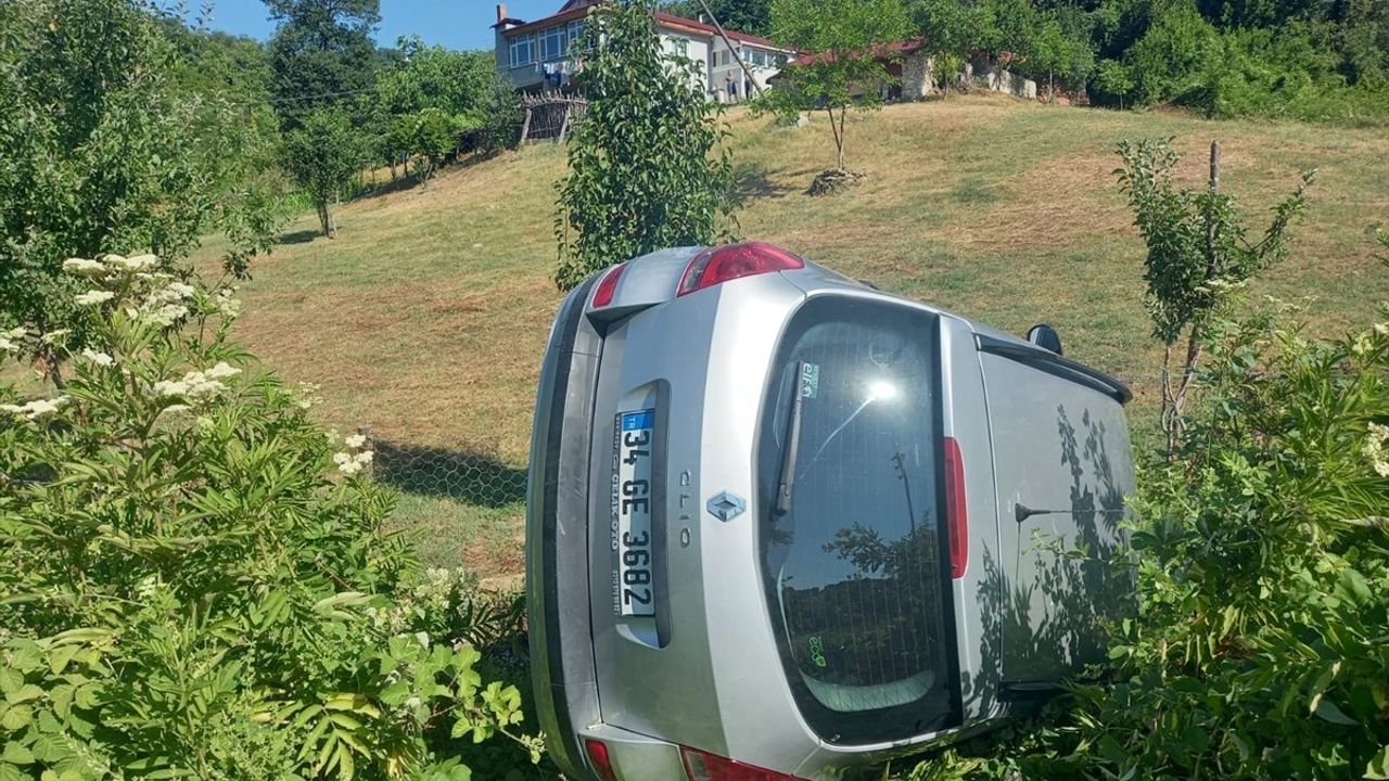 Sinop'un Gerze İlçesinde Otomobil Kazası: 3 Yaralı