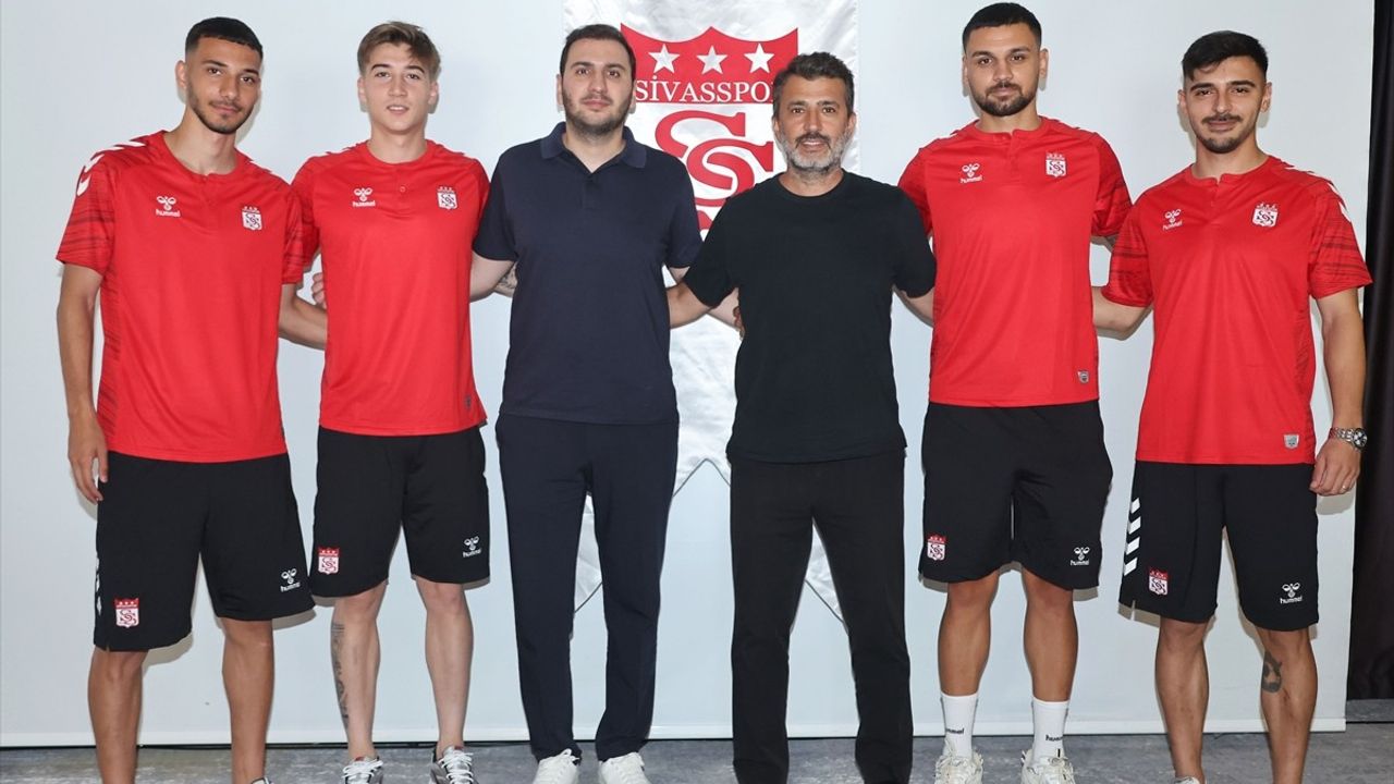 Sivasspor, 4 Yeni Transfer ile Kadrosunu Güçlendirdi