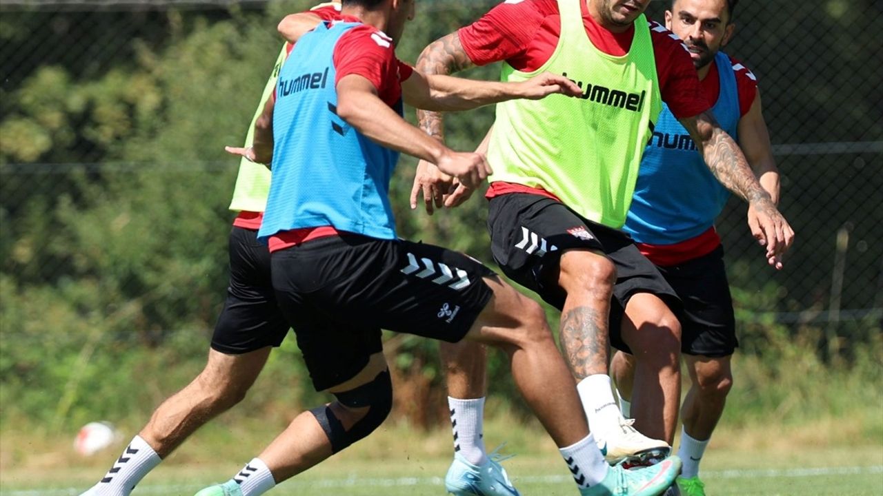 Sivasspor'un Bolu Kampı Devam Ediyor