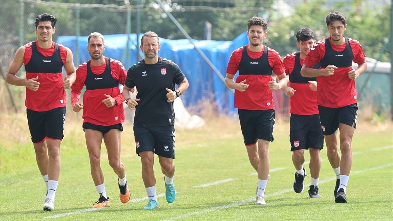 Sivasspor'un Bolu Kampı Sürüyor