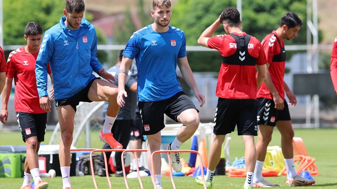 Sivasspor, Yeni Sezon Hazırlıklarına Devam Ediyor