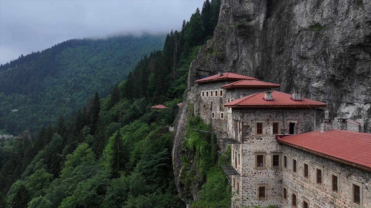 Sümela Manastırı, 2023'ün İlk Yarısında 151 Bin Ziyaretçiyi Ağırladı