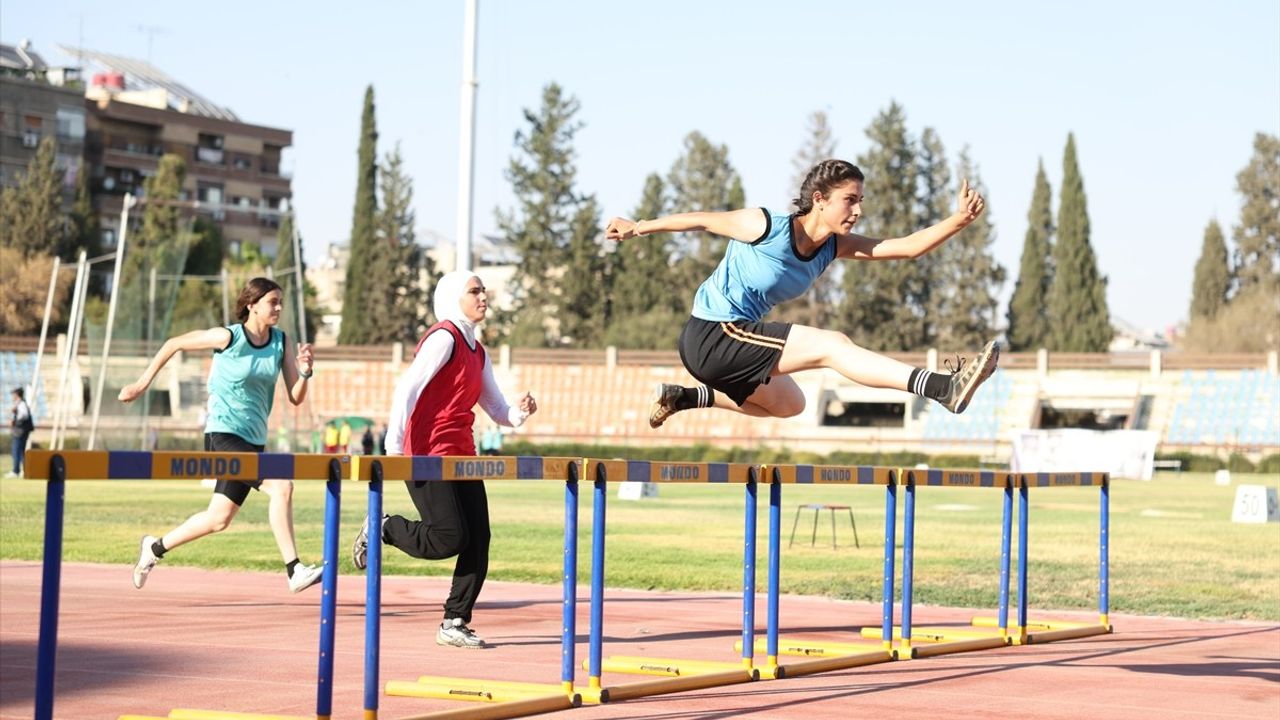 Suriye'de Genç Atletler Milli Takım Seçmeleri İçin Yarışıyor