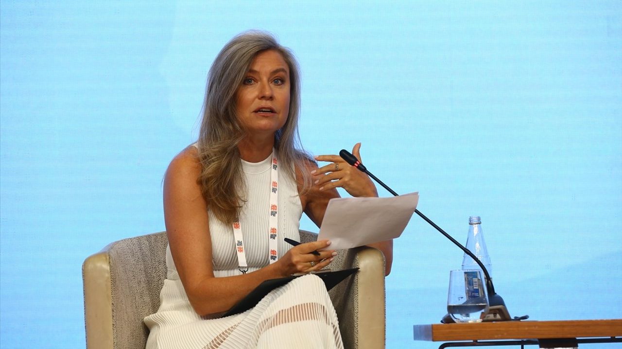 Şuşa Global Medya Forumu'nda Dijital Çağda Medya Okuryazarlığı Tartışıldı