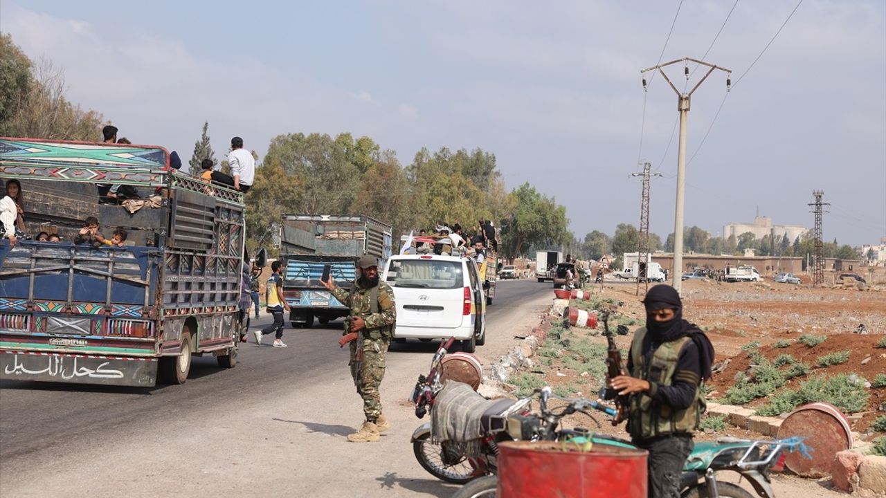 Süveyda'da Zorla Yerinden Edilen Bedevi Arap Aileler Tahliye Edildi
