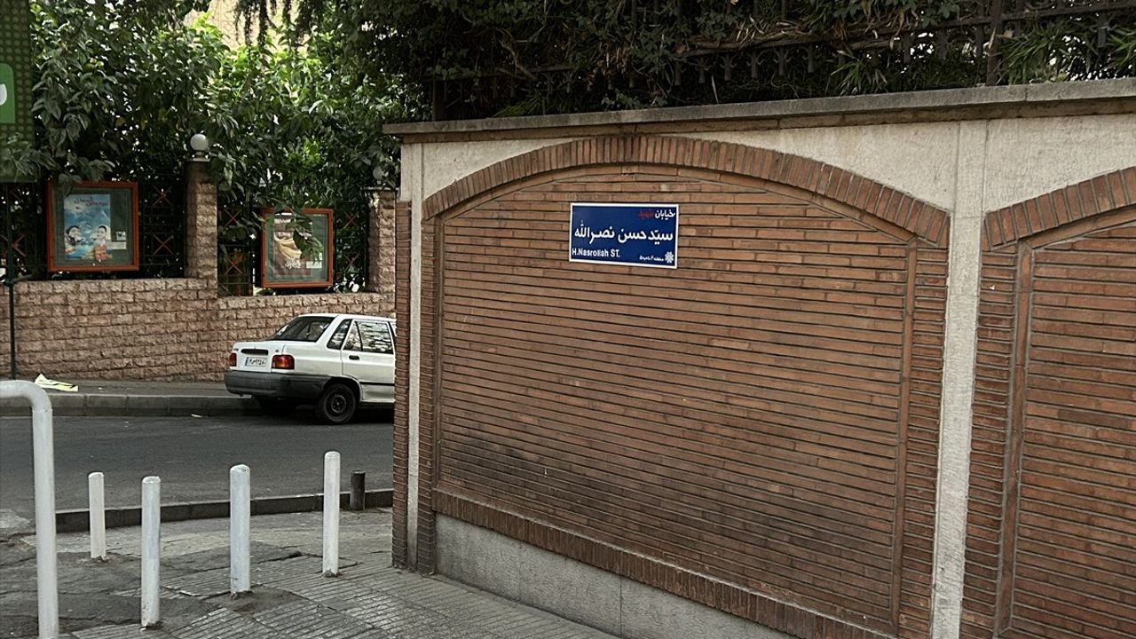 Tahran'daki Halid İslambuli Caddesi'nin Adı Seyyid Hasan Nasrallah Olarak Değiştirildi