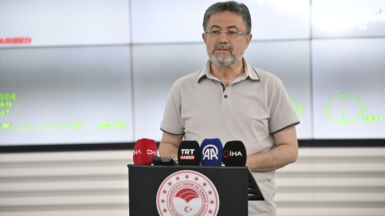 Tarım ve Orman Bakanı Yumaklı, Orman Yangınlarındaki Son Durumu Açıkladı